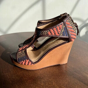 ROWEN Womens Woven Red & Blue Wedge Sandals‎ Size 6 With Back Zipper Closure